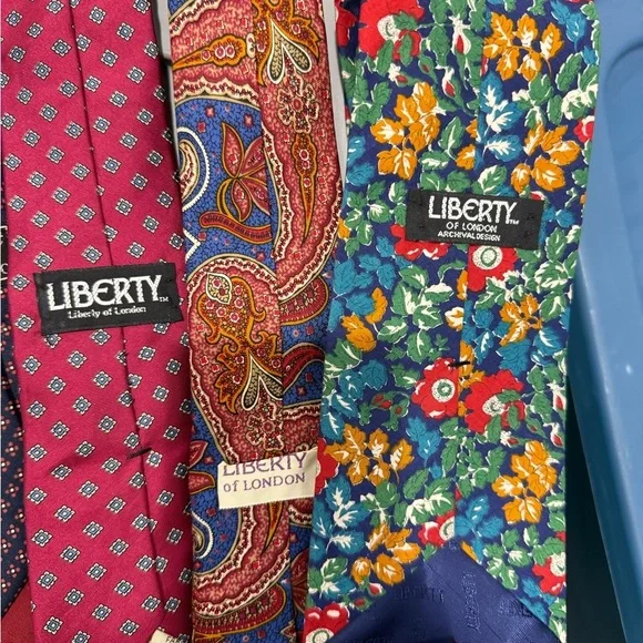 13 LUXURY DESIGNER TIES , MEN -silk neckties - Valentino, Paco Rabanne, Balmain - Picture 6 of 10